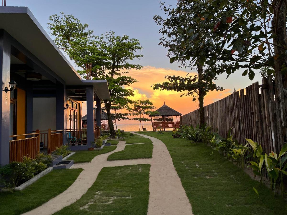 Takbo Beach Resort General Luna  Exterior foto