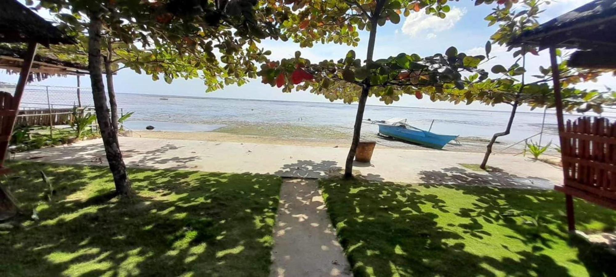 Takbo Beach Resort General Luna  Exterior foto